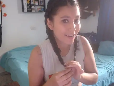 HannaKlein online show from February 17, 2026, 1:19 pm