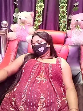 ella mariya online show from October 26, 2025, 2:56 am