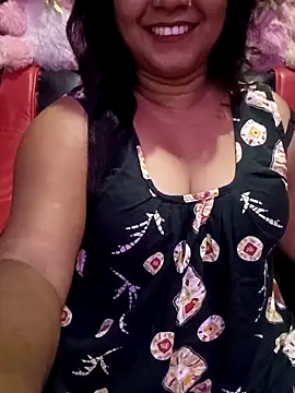 Snapshot of ella_mariya chatting on June 1, 2026, 3:55 pm ella mariya online show from June 1, 2026, 3:55 pm