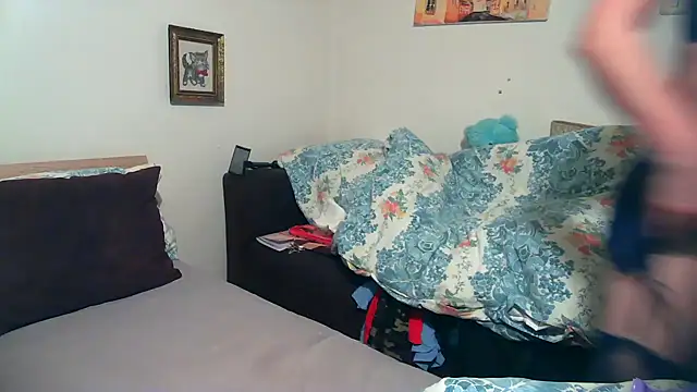 balkangirl1 online show from December 14, 2025, 4:23 pm