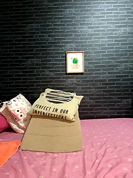 exquentadamay online show from October 18, 2025, 3:19 am