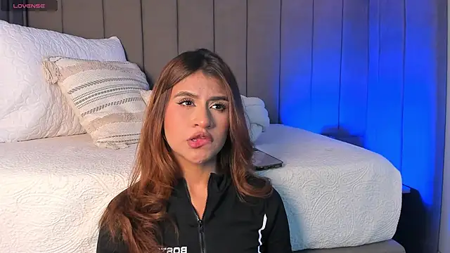 Elise Diamond online show from March 25, 2026, 2:01 am