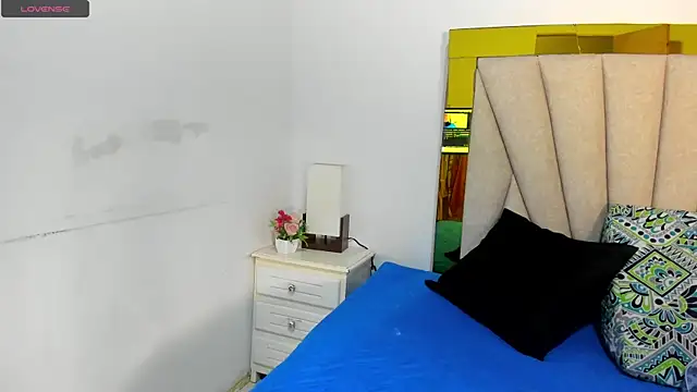 vahiolet fuentes online show from November 25, 2025, 3:07 am