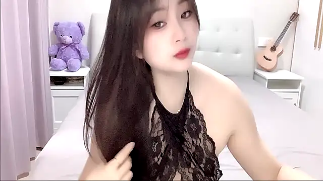 aisha123123 online show from November 14, 2025, 2:26 am