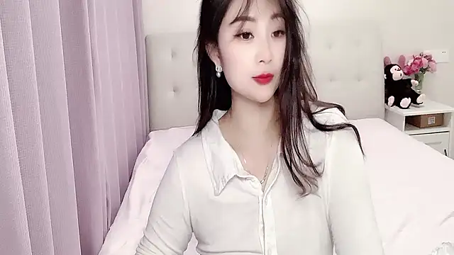 aisha123123 online show from March 6, 2025, 1:57 pm