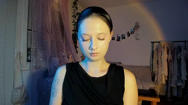 Jenny darling love online show from September 20, 2025, 6:13 pm