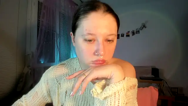 Jenny darling love online show from April 15, 2026, 6:12 pm