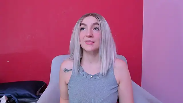 Snapshot of Kate_bunny_ chatting on February 18, 2026, 12:12 pm Kate bunny online show from February 18, 2026, 12:12 pm