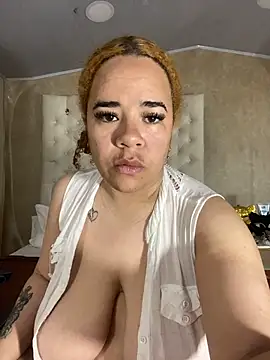 Snapshot of La_Crespa_x chatting on January 17, 2026, 1:58 pm La Crespa x online show from January 17, 2026, 1:58 pm