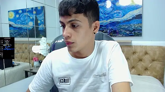 SkinnyBoy  online show from September 13, 2025, 7:47 pm
