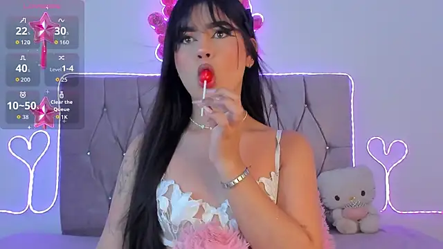 Snapshot of Ashley_piinkk_ chatting on February 27, 2026, 5:29 am Ashley piinkk online show from February 27, 2026, 5:29 am