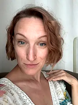 UmaTruewoman online show from December 3, 2025, 1:28 am