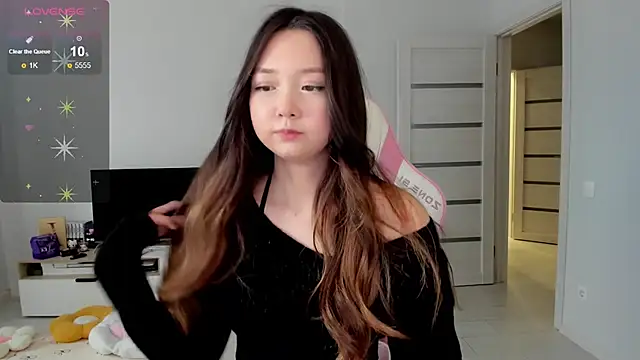 Snapshot of Fluffy_Rose chatting on May 29, 2026, 2:50 am Fluffy Rose online show from May 29, 2026, 2:50 am