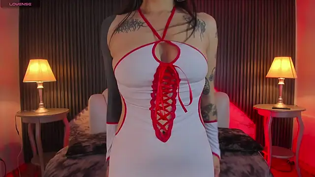 MeganDraco  online show from October 22, 2025, 12:37 pm