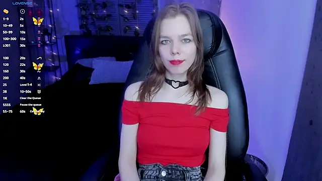 Snapshot of Tina_Tayllor chatting on February 3, 2025, 1:51 pm Tina Tayllor online show from February 3, 2025, 1:51 pm