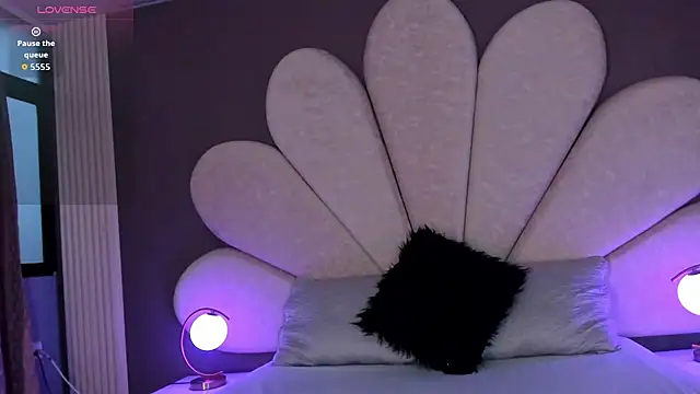 Susa1userma  online show from December 19, 2025, 11:23 am