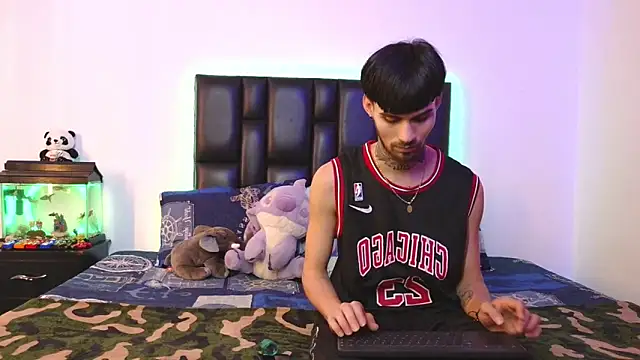 Brutal Sex Fucking online show from February 5, 2026, 9:43 pm