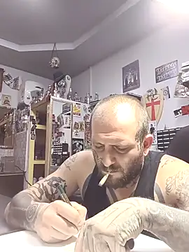 Snapshot of TattooedDick92 chatting on December 4, 2025, 4:28 pm TattooedDick92 online show from December 4, 2025, 4:28 pm