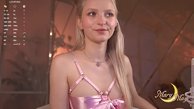 marylunamay online show from June 12, 2026, 4:32 am