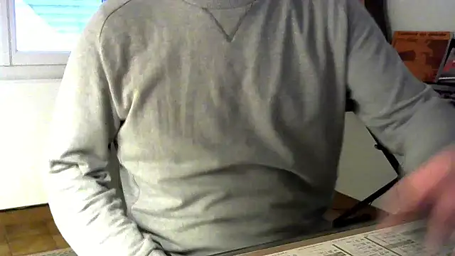 pikachu161616 online show from December 7, 2024, 8:38 am