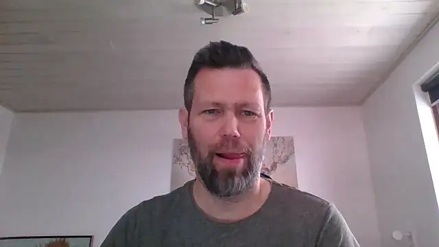 Snapshot of Gotta1 chatting on February 8, 2026, 8:23 am Gotta1 online show from February 8, 2026, 8:23 am