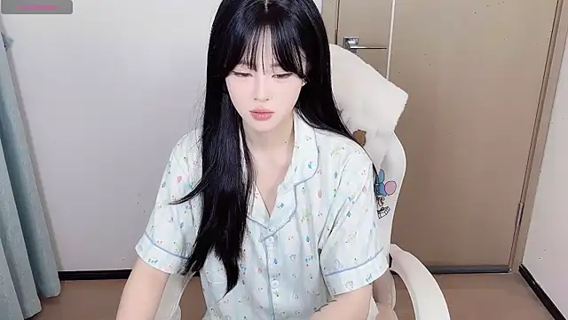 Mini-X online show from October 10, 2025, 7:09 am