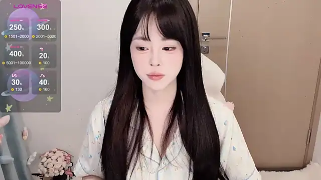 Mini-X online show from November 18, 2025, 12:15 am