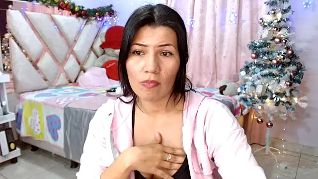 nahomi star model online show from December 13, 2024, 3:49 am