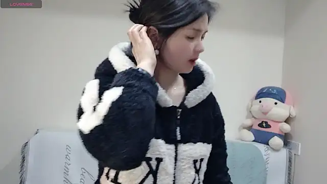 Snapshot of judy522 chatting on March 7, 2025, 8:44 pm judy522 online show from March 7, 2025, 8:44 pm