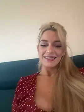 Lolitaxlola online show from March 17, 2025, 10:06 am