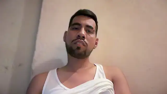 EnriquePersian197 online show from February 15, 2025, 8:56 pm