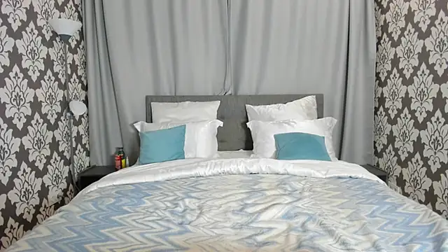 Snapshot of kirraa_ chatting on October 7, 2025, 4:08 pm kirraa online show from October 7, 2025, 4:08 pm