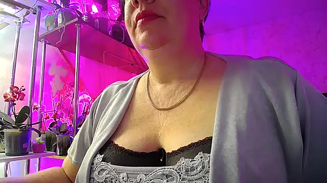  Sweet Woman online show from March 11, 2025, 4:30 am