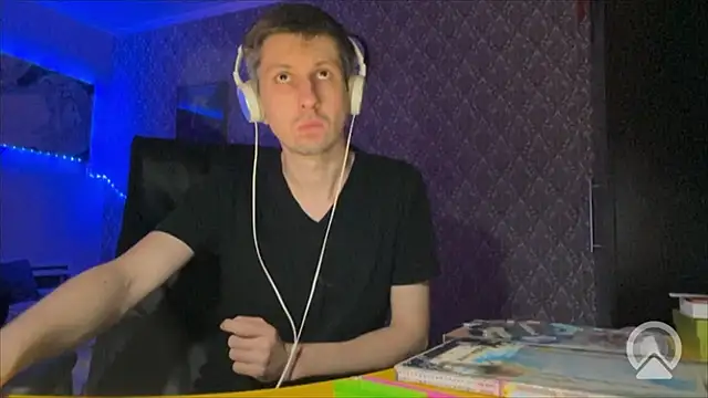 Aki-Laky online show from January 14, 2026, 6:11 pm