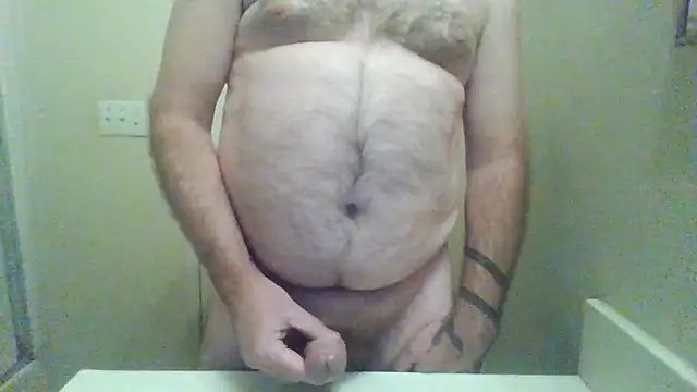 WatchinU82 online show from October 9, 2025, 4:24 am