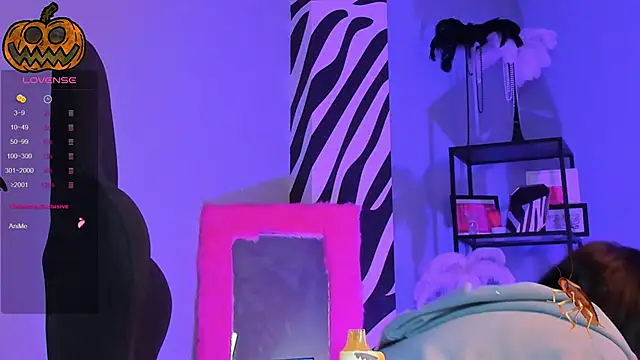 AliceSunday online show from October 20, 2025, 2:02 am