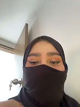 amaal  online show from February 13, 2026, 8:53 pm