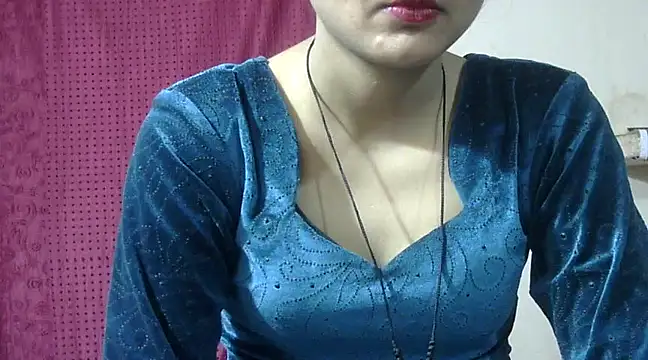 Snapshot of Aayesha chatting on December 5, 2024, 7:21 am Aayesha online show from December 5, 2024, 7:21 am