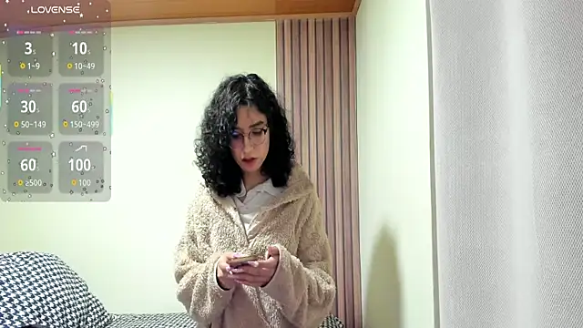 Angellike doll online show from February 13, 2026, 11:49 pm