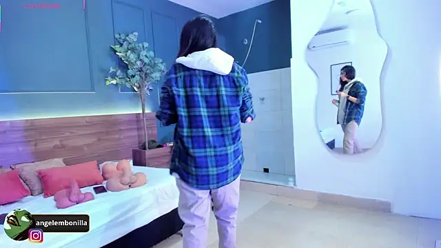 megan morgan01 online show from October 28, 2025, 12:15 pm