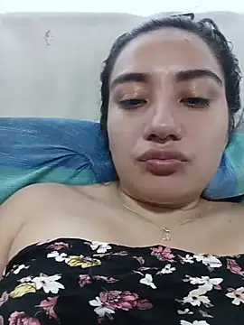 Snapshot of Hellen_Alex chatting on December 17, 2025, 2:55 pm Hellen Alex online show from December 17, 2025, 2:55 pm