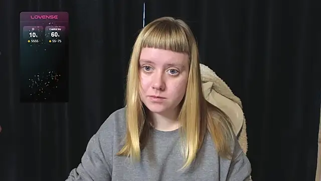 Snapshot of June_shy0 chatting on November 21, 2025, 8:02 am June shy0 online show from November 21, 2025, 8:02 am