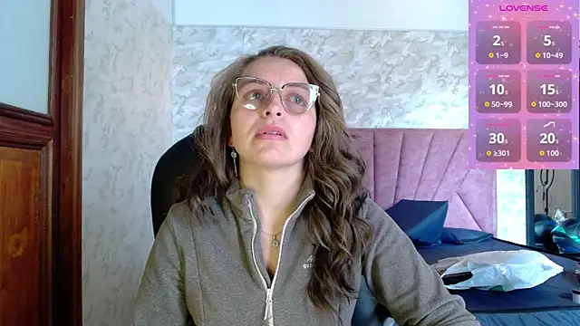  isaabellaa online show from October 27, 2025, 2:07 pm