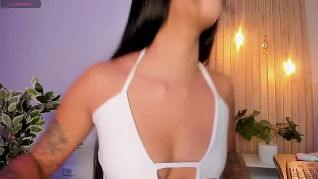 AriRobert  online show from October 10, 2025, 3:29 am