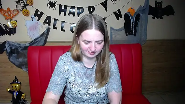 Snapshot of FreyaDak chatting on November 13, 2025, 6:12 pm FreyaDak online show from November 13, 2025, 6:12 pm