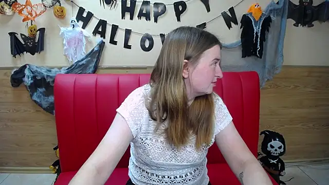 Snapshot of FreyaDak chatting on November 10, 2025, 6:13 pm FreyaDak online show from November 10, 2025, 6:13 pm