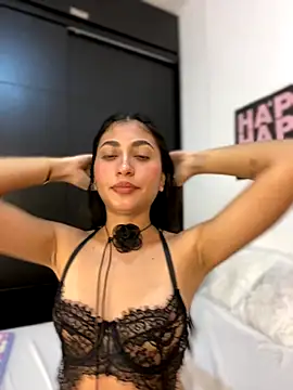 Sweetnaughtygirl  online show from November 14, 2025, 2:48 am