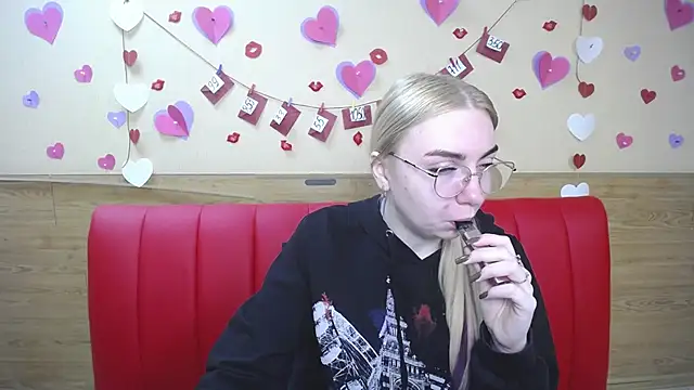 BeatriceFly online show from March 1, 2025, 6:35 am