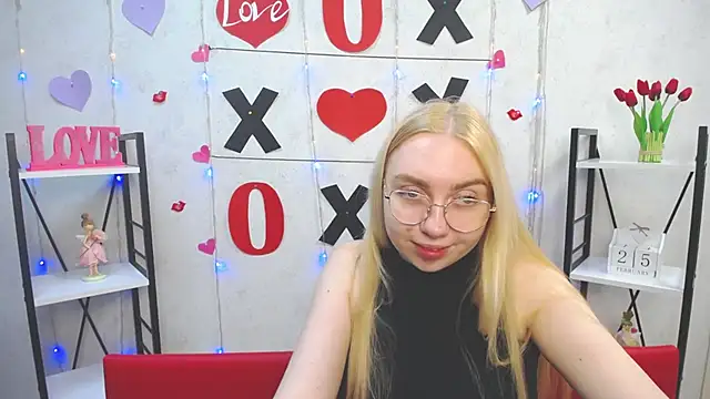 BeatriceFly online show from February 25, 2025, 9:20 am