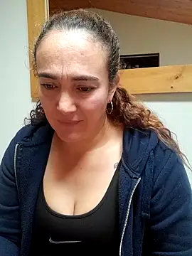Snapshot of skayhot_ chatting on April 29, 2026, 5:30 pm skayhot online show from April 29, 2026, 5:30 pm